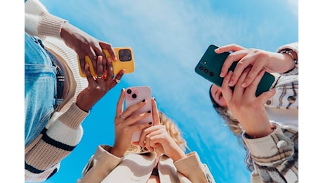 I social Meta danno dipendenza? Che c’è dietro l’accusa dell’UE