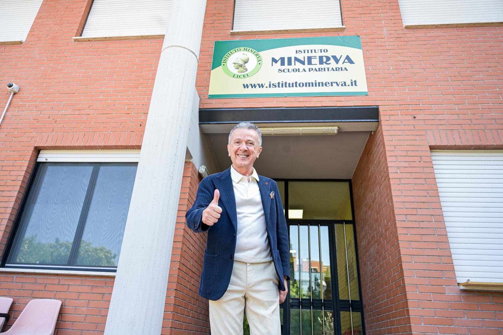 Pupo fa la Maturità e canta all’orale: “Mi aspetto un voto buono”
