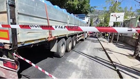 Ciclista travolto da un tir a Palermo: morto Giorgio Bianchini, 36enne di Bagno a Ripoli