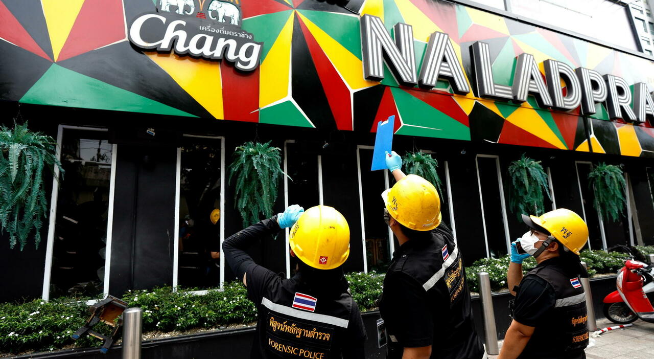 Bangkok, incendio devastante in un pub: almeno 27 morti e 63 feriti