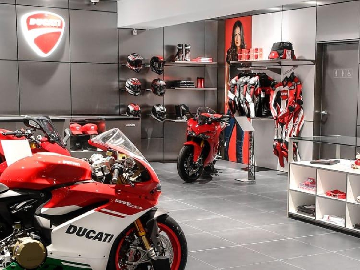 Ducati e Lamborghini, le tentazioni di Volkswagen: per le moto si valuta la cessione, le supercar verso la quotazione