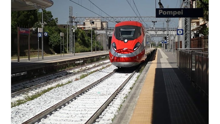 Trenitalia, dal 1 luglio il Frecciarossa diretto Lecce-Bari-Napoli - Sky TG24