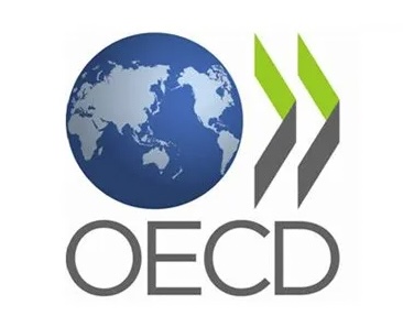 OECD * ORGANIZZAZIONE COOPERAZIONE E SVILUPPO ECONOMICO: «L'INFLAZIONE NEI PREZZI DELL'ENERGIA SPINGE IL TASSO DI INFLAZIONE COMPLESSIVO AL 4,4% AD APRILE 2026, LA CRESCITA PIÙ SIGNIFICATIVA DAL MARZO PRECE