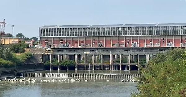 Po in secca, la centrale idroelettrica di Isola Serafini temporaneamente fuori servizio