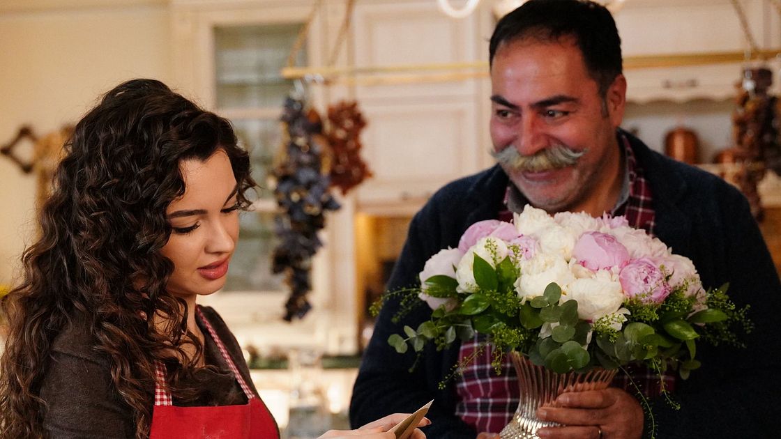 Racconto di una notte, anticipazioni 26 luglio: Canfeza lascia Mahir, Sevde incinta