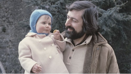 La figlia di Guccini:A due mesi dalla morte del babbo è sbocciata una rosa"