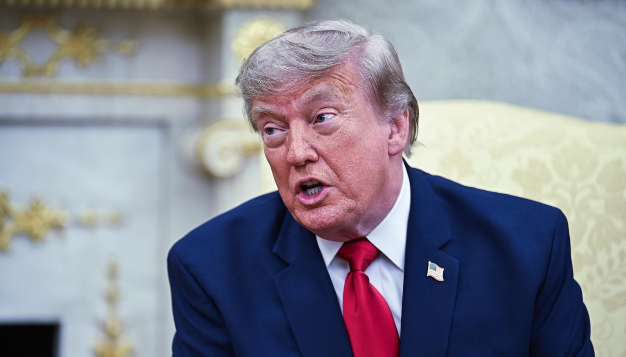Trump torna a minacciare il Canada di annessione per il fumo degli incendi, Pagheranno i danni