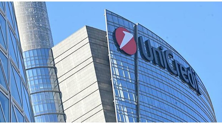 Unicredit sale al 54% di Commerzbank e ribatte alle accuse sulla trasparenza - Il Messaggero