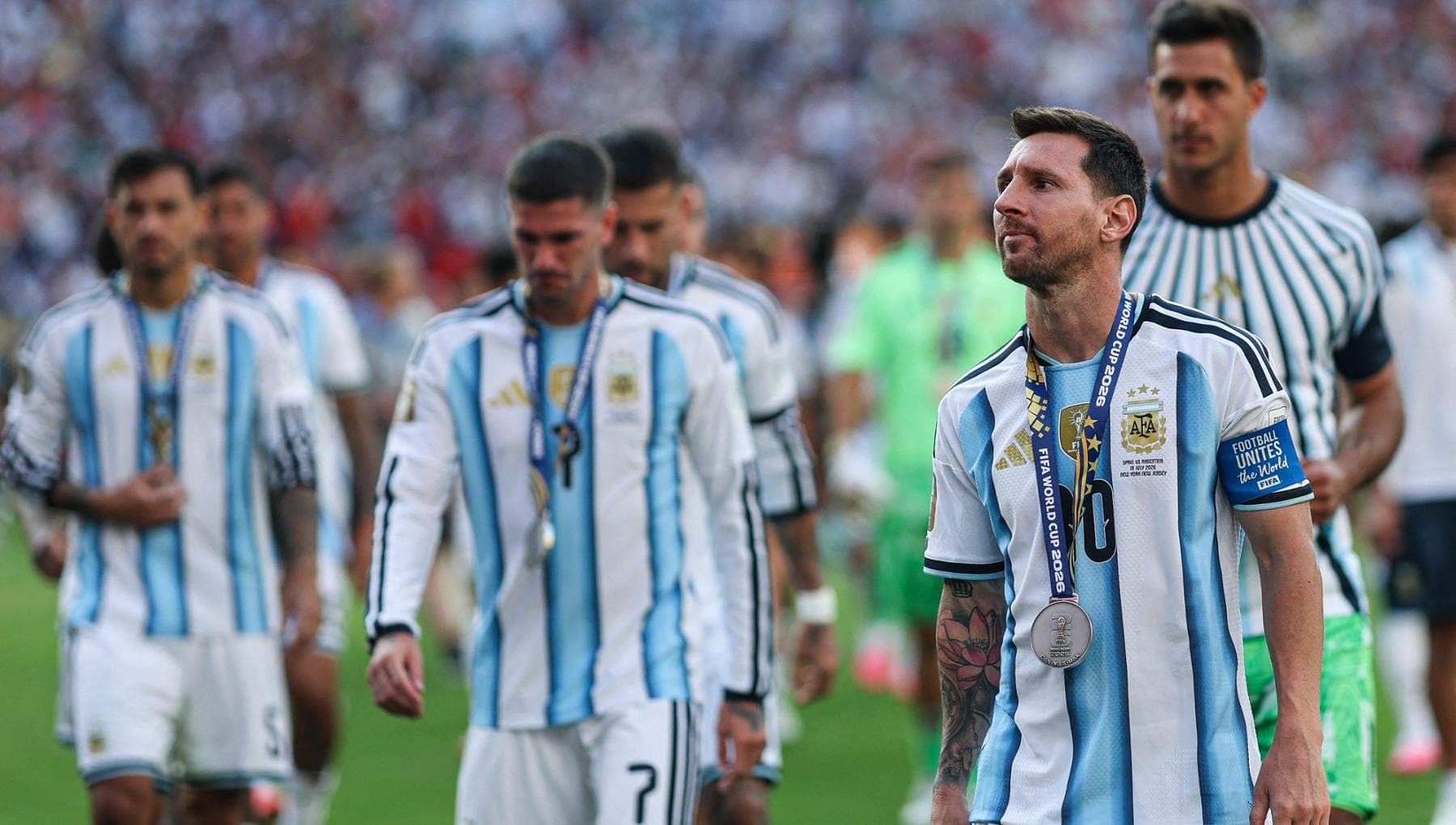 Messi, l’ultima danza con l’argento: il sogno mondiale finisce, ma la leggenda resta