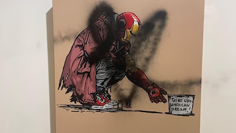 Roma, incappucciati nella galleria di Laika: gallerista minacciato e opere imbrattate