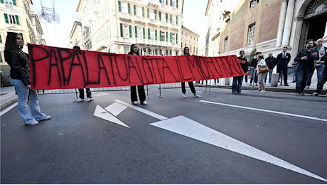 Ex Ilva, sciopero ad oltranza e Cig per l’indotto: il governo vara il decreto