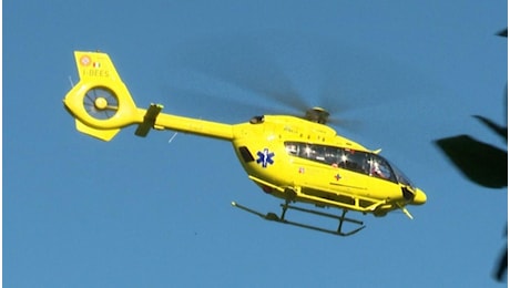 Vieste, precipita dal terrazzo mentre tenta di soccorrere il figlio: 40enne in prognosi riservata