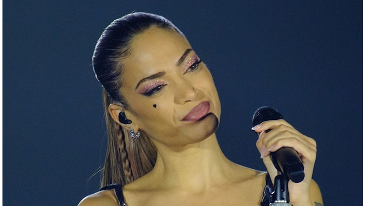 Una nessuna centomila, le pagelle: l’abbraccio di Elodie ed Elisa (9), immensa Fiorella (10) - DiLei