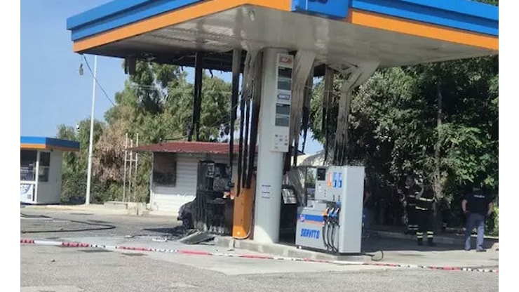 Quattro migranti morti in rogo auto su Statale 106, c'è ipotesi omicidio - il Lametino.it