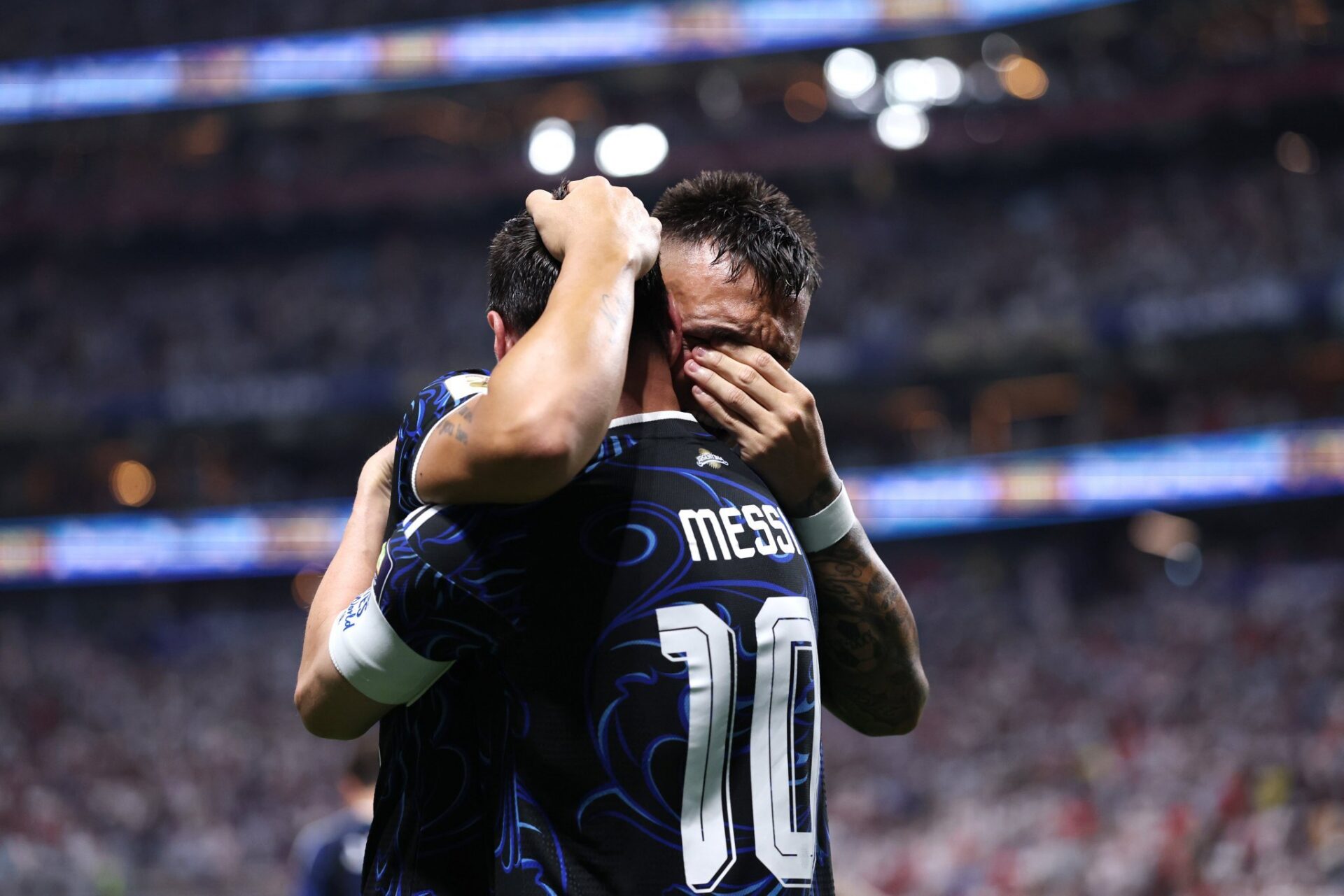 Mondiali, Argentina sconfitta dalla Spagna: le lacrime di Lautaro dopo la finale - VIDEO