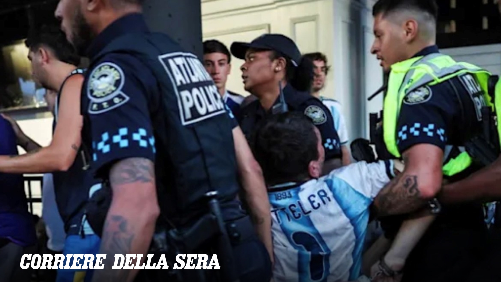 Tifosi sudamericani arrestati prima di Inghilterra-Argentina: scontri tra ultrà di San Lorenzo e Huracan